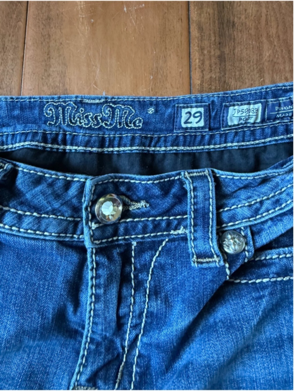 Miss Me Size 29 Low Rise Bootcut Rhinestone Jeans Y2K Cowgirl - Picture 10 of 13